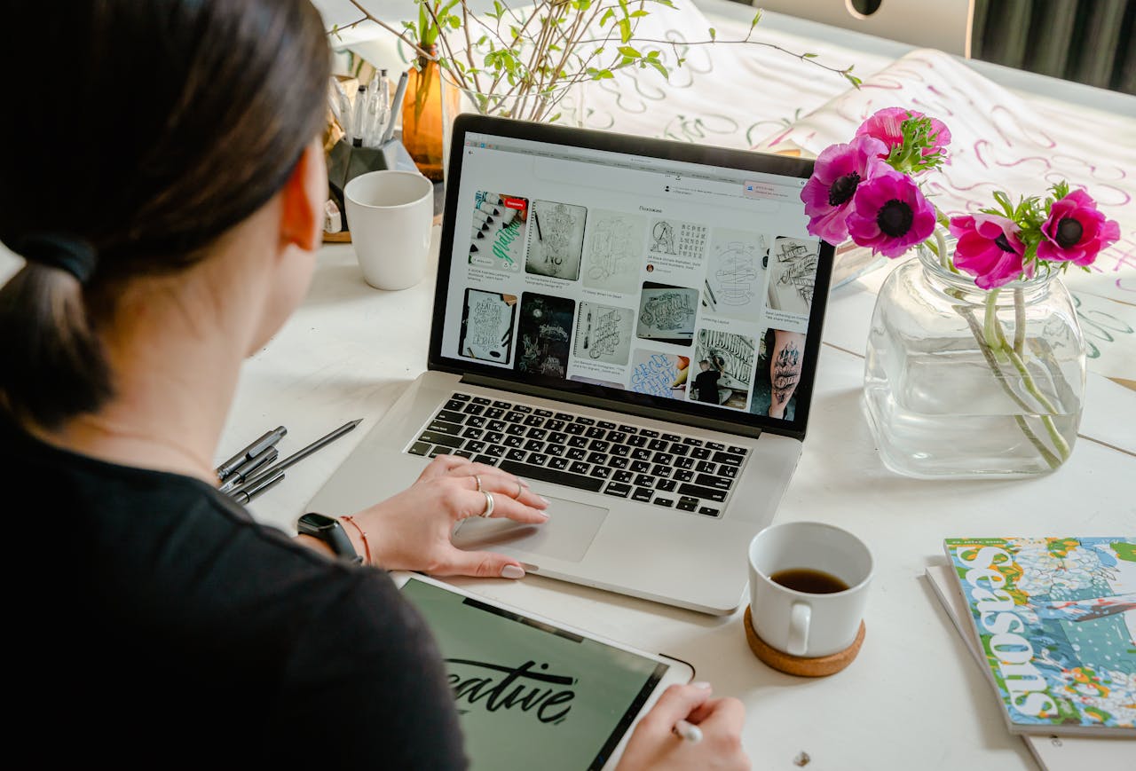 Worldwide Website Support & Services Worldwide Website Support & Services